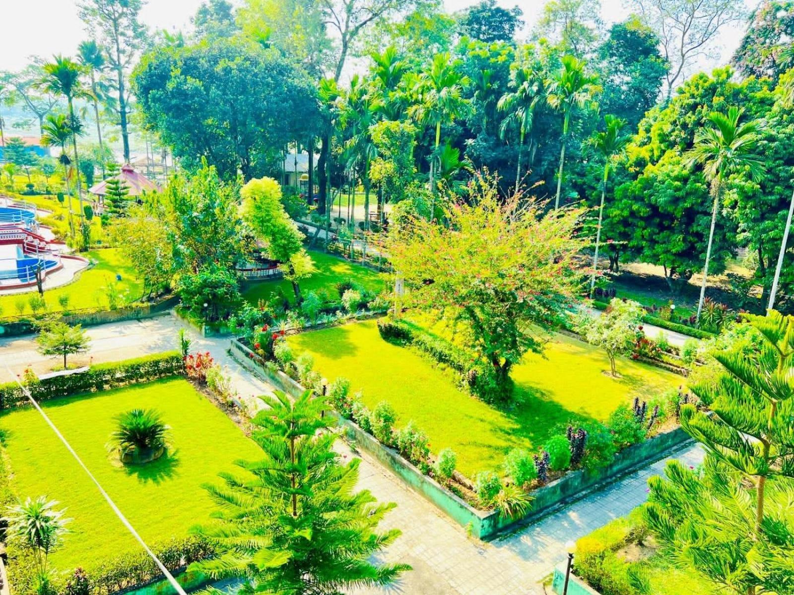 Hotel Hermitage Sauraha Exterior foto