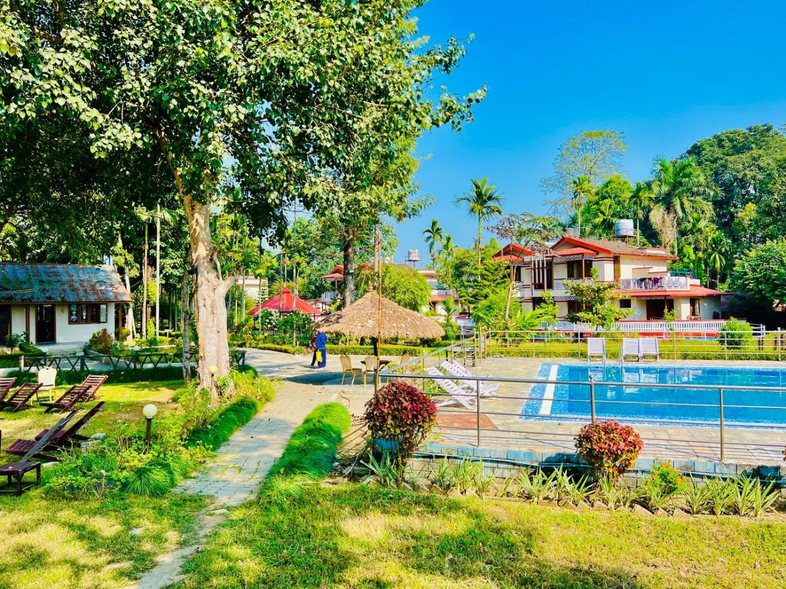 Hotel Hermitage Sauraha Exterior foto